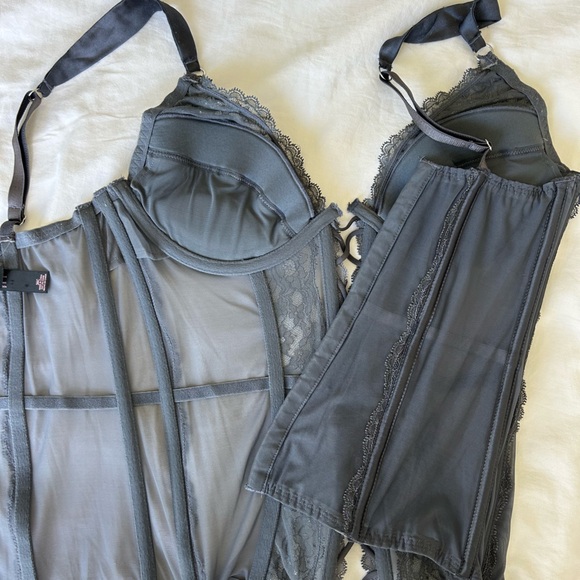 NWOT gray/blue Victoria’s Secret corset - Picture 4 of 4